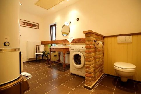 Falusi Vendégház 733