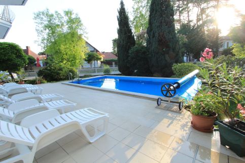 Annie Apartman2