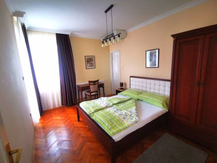 Annie Apartman4