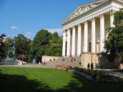 Budapest Museum Central3