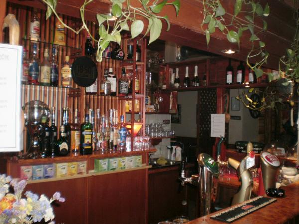 Cimbora Söröző – Budapest VI. kerület fotó 2