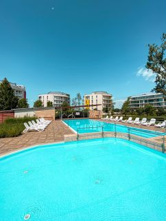 Admiral Sky Deluxe Apartman12