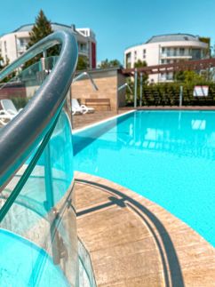 Admiral Sky Deluxe Apartman25