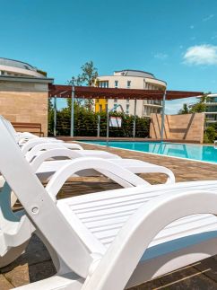 Admiral Sky Deluxe Apartman27