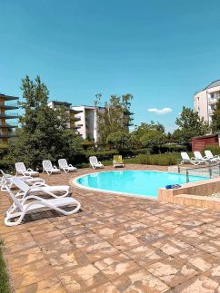 Admiral Sky Deluxe Apartman5
