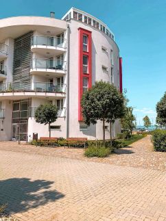 Admiral Sky Deluxe Apartman6