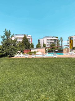 Admiral Sky Deluxe Apartman7