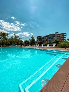 Admiral Sky Deluxe Apartman8