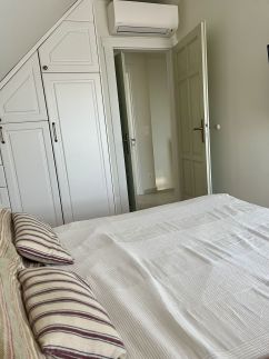 Panorama Vine House18