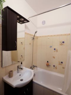 Áron Apartman10