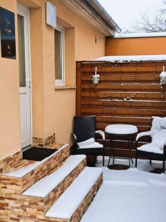 Indira Vendégház12