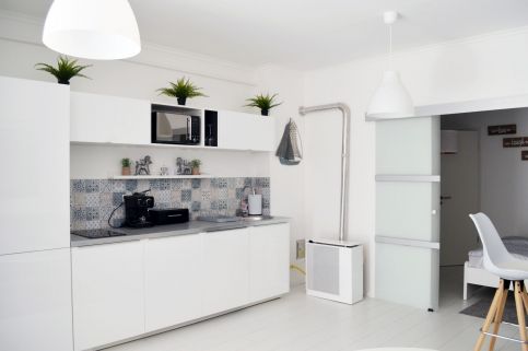 Silver Apartman10