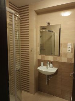 Szellőrózsa Apartman8