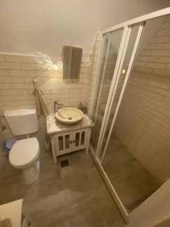 Őzike Lak16