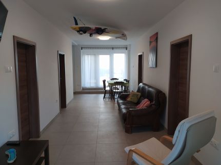 Balcsipart Apartmanház2