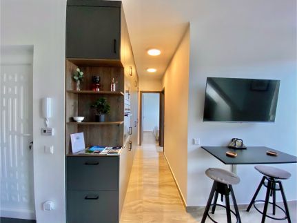 Hello 3B Apartman12