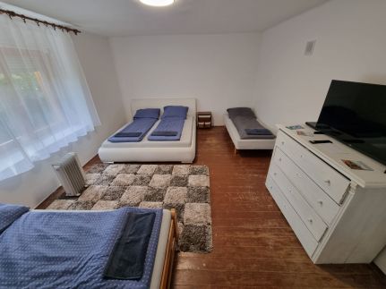 Hortenzia Apartmanház4