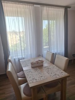 Várfal Apartman21