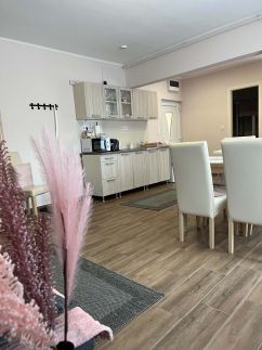 Várfal Apartman24