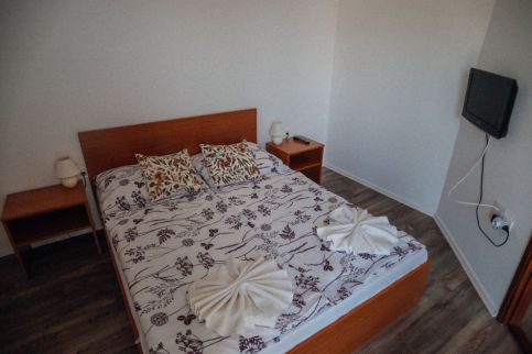 Megnyugtat-lak Apartmanház8