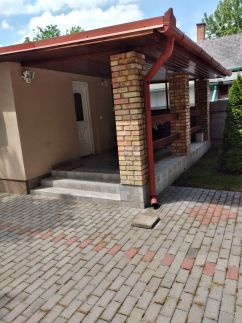 Bátor Apartman25