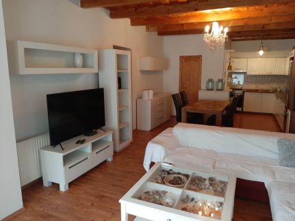 Á.D.PoolGarden Apartman22
