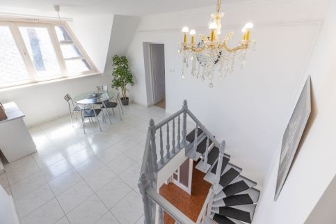 Compass Apartmanok I.20