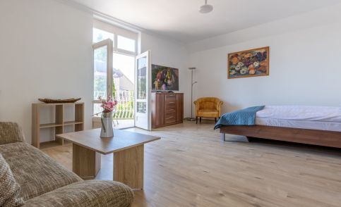 Compass Apartmanok I.27