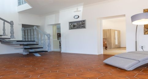 Compass Apartmanok I.7