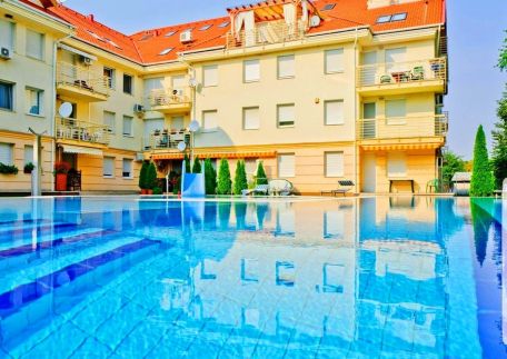 Eszti Wellness Apartman1