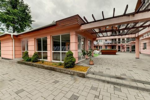 Eszti Wellness Apartman6