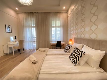 Romantic Riverview Bestern Apartman26