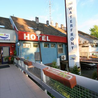 Waterfront Hotel Szentendre1