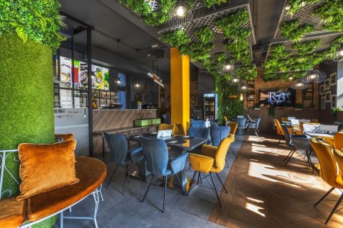 R73 Residences Apartman68