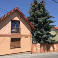 Fenyő Apartman