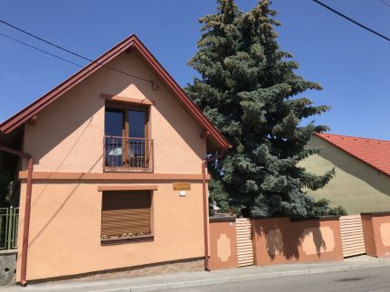 Fenyő Apartman