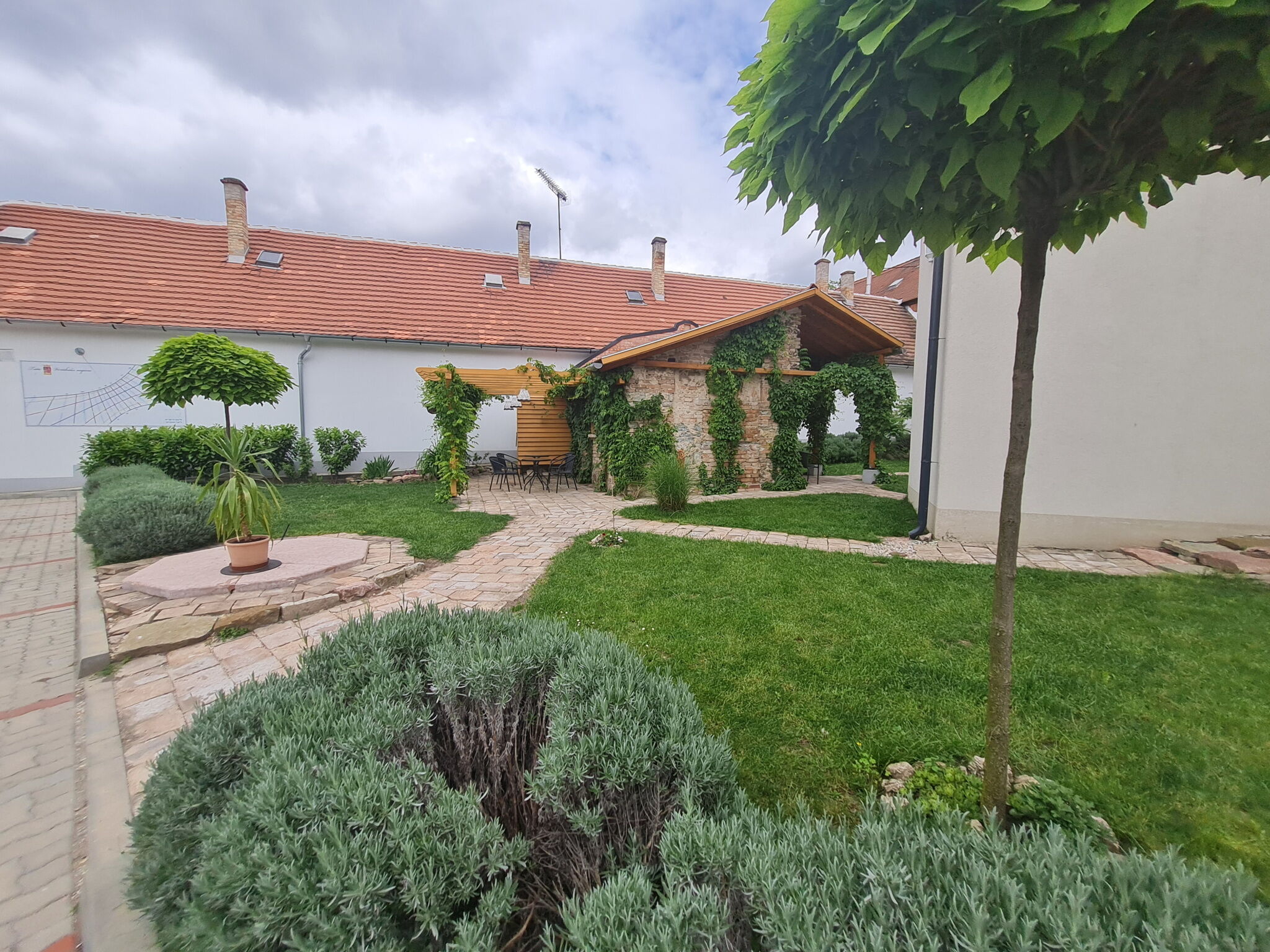Kossuth Apartmanház – Tata fotó 8