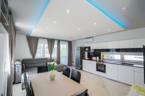 Roni Apartmanok15