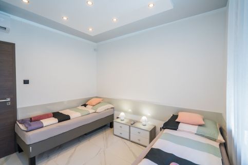 Roni Apartmanok35
