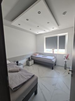 Roni Apartmanok10