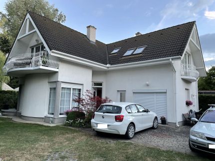 Aranypart 5 Apartman