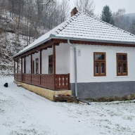 Hutai Meseház