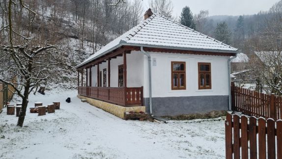 Hutai Meseház