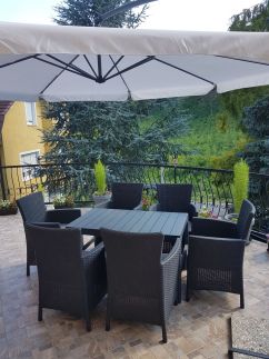 Hanna-Bella Apartman42