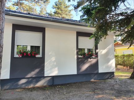 White Grey House Apartman6