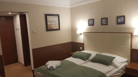 Sir Francis Drake Kabin Club Regatta Panzió5