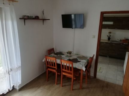 Tulipán Apartman Lakás3