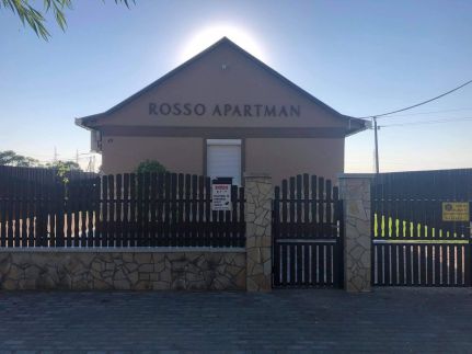 Rosso Apartman1