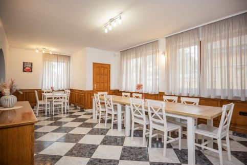 Lelle Centrál Apartman12