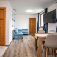 Lelle Centrál Apartman